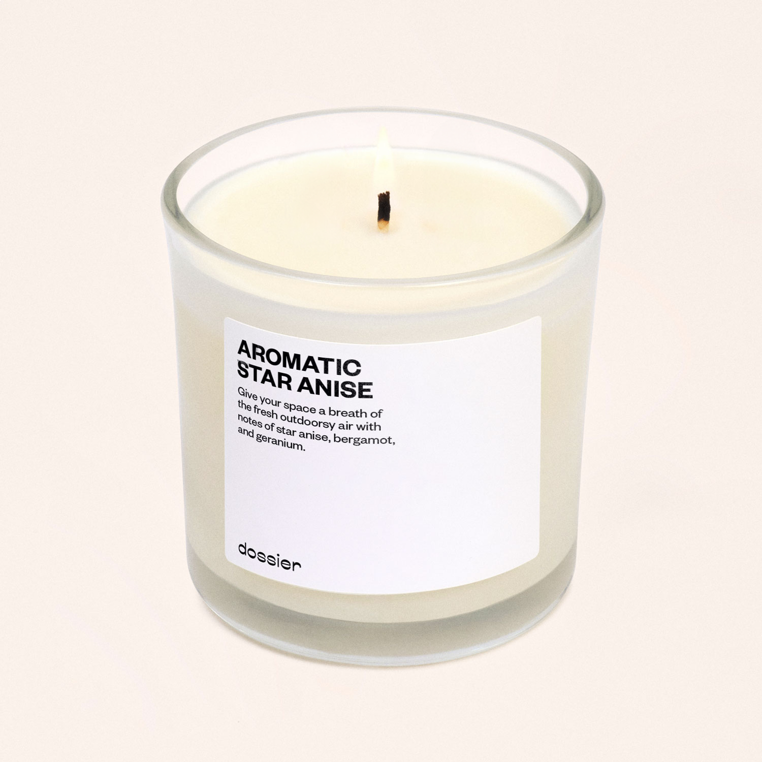 Aromatic-Star-Anise-Candle-Front-Lit_c87ff1d2-95c4-470c-91e6-ea2623d3b091